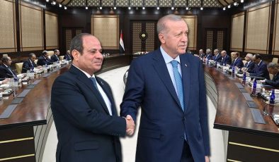 12 yıl sonra bir ilk! Cumhurbaşkanı Erdoğan ve Mısır Cumhurbaşkanı Sisi’den önemli mesajlar