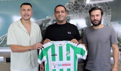 Adis Jahovic ve Berkan Emir, amatör lig ekibine transfer oldu