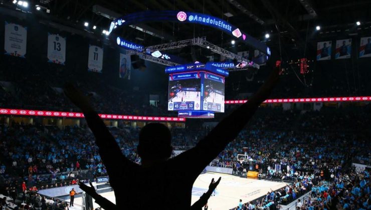 Anadolu Efes'te kombine dönemi başladı