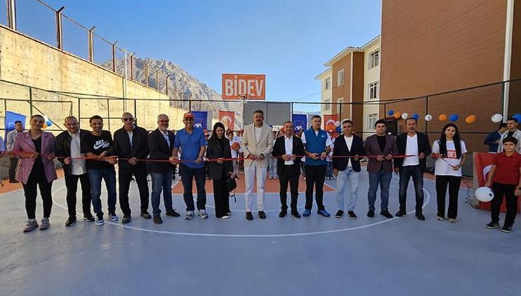 Basketbol İçin Destek ve Eğitim Vakfı (BİDEV) yeni sahasının Hakkari’de açtı