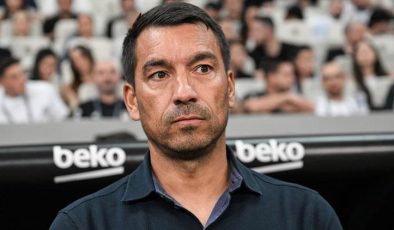 Beşiktaş teknik direktörü van Bronckhorst: İkinci golü geç bulduk