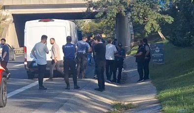 Beykoz’da yol kenarında pimi çekilmemiş 2 el bombası bulundu