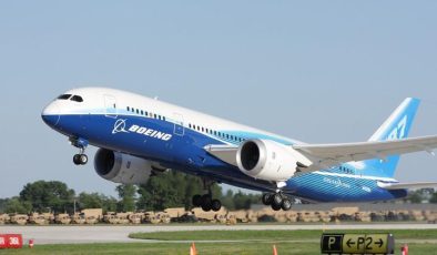 Boeing, maliyetleri azaltmayı öngören önlemleri açıkladı