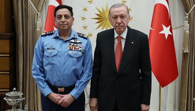 Cumhurbaşkanı Erdoğan, Pakistan Hava Kuvvetleri Komutanı Orgeneral Sidhu’yu kabul etti