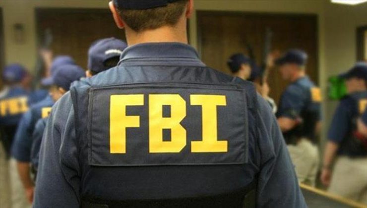 Eski FBI yönetici yardımcısı, Trump’ın ‘rus ajanı’ olduğunu iddia etti