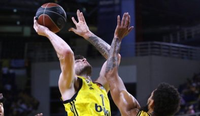 Fenerbahçe kupa için Anadolu Efes’le karşılaşacak