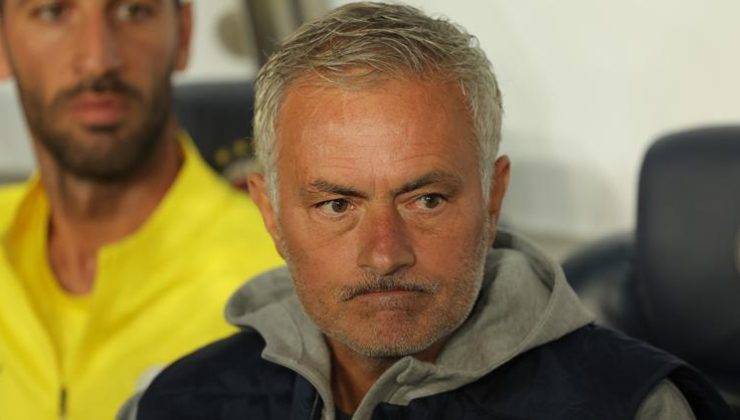 Fenerbahçe’de Jose Mourinho’dan galibiyet sonrası açıklaması: ‘Futbolda dalga geçemezsiniz’