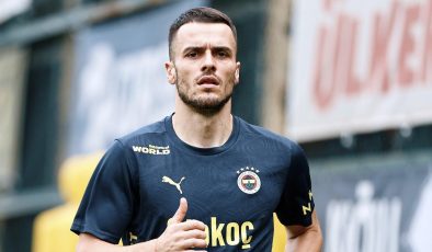 Filip Kostic, Fenerbahçe’de ilk antrenmanına çıktı