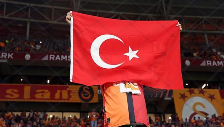 Galatasaray taraftarından Yunanlara cevap!