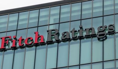 Gözler Fitch’in Türkiye kararında