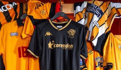 Hull City’nin 120. yılına özel forma!