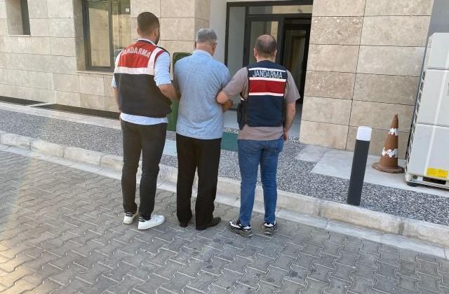 İzmir’de terör örgütü PKK’ya operasyonda 6 gözaltı