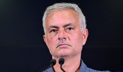 Jose Mourinho’nun çiçekçi çocuğa cevabı sosyal medyada gündem oldu: Param yok