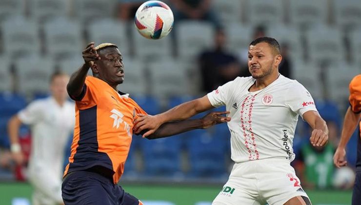 Krzysztof Piatek böyle istedi! Başakşehir-Antalyaspor maç sonucu: 5-2