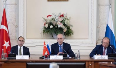 Kurtulmuş, Rusya Dışişleri Bakanlığı Diplomasi Akademisini ziyaret etti