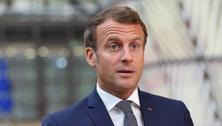 Macron’a eleştiriler devam ediyor…