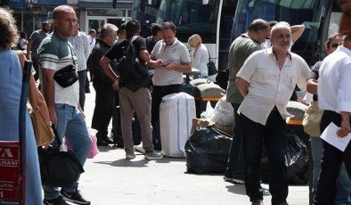 Otogarda tatilden dönüş yoğunluğu