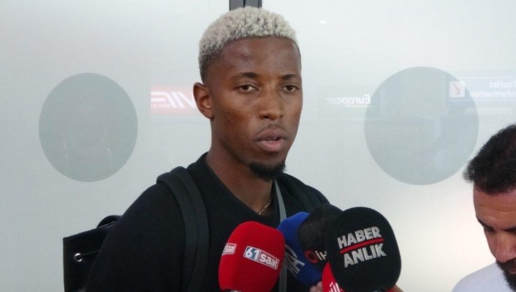 Trabzonspor’un yeni transferi Simon Banza, kente geldi