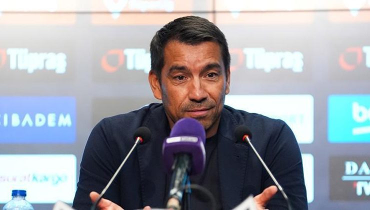 Van Bronckhorst’tan Galatasaray ve Fenerbahçe sözleri: Türk futbolu için bir kayıp oldu