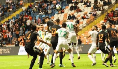 Adanaspor 5 gollü maçta farklı yenildi