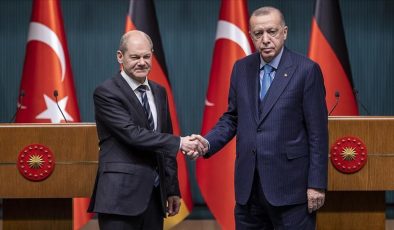 Almanya Başbakanı Scholz’dan Türkçe mesaj