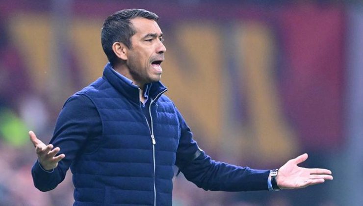 Bronckhorst’tan hakem tepkisi: Ceza almak istemiyorum ama Galatasaray nasıl 9 kişi kalmadı