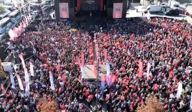 CHP lideri Özel: Türkiye Cumhuriyeti dimdik ayaktadır, teröre teslim olmayacaktır