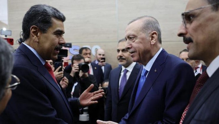 Cumhurbaşkanı Recep Tayyip Erdoğan Venezuela Devlet Başkanı Maduro ile bir araya geldi.