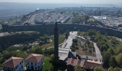 Diyarbakır’da, surlardan düşen Zeynep Nursima’dan acı haber