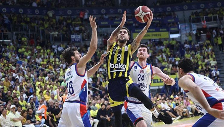 EuroLeague, Türk derbisine sahne olacak: Anadolu Efes-Fenerbahçe Beko