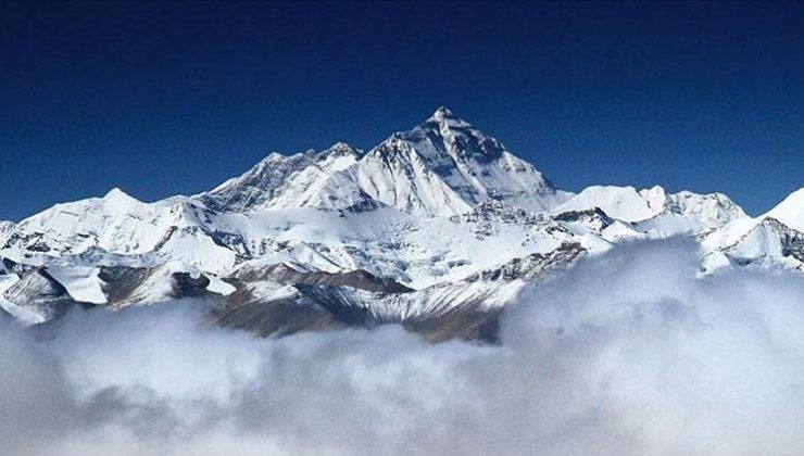 Everest’te meraklandıran keşif: 100 yıllık gizem çözülebilir mi?