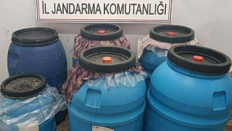 Evinde 520 litre kaçak şarap ile yakalanıp, gözaltına alındı