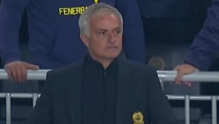 Fenerbahçe-Manchester United maçında Jose Mourinho'ya kırmızı kart!