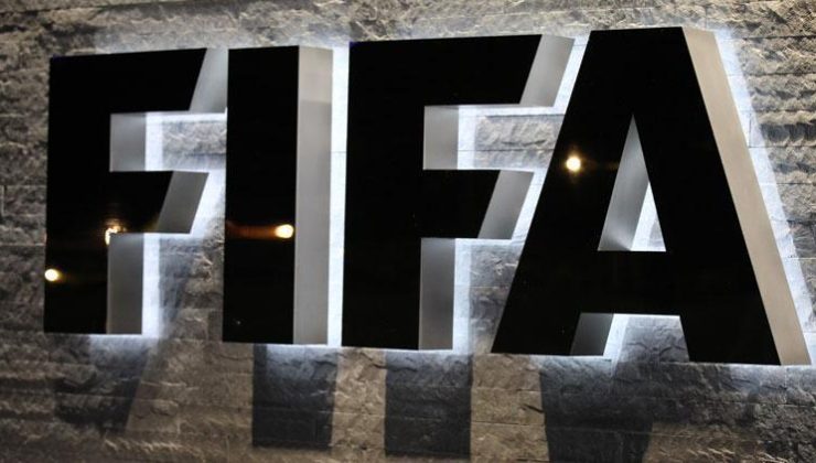 FIFA, İsrail’in futboldan men edilmesine yönelik başvuruyu yine erteledi