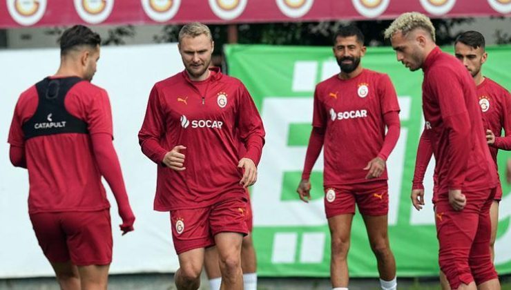 Galatasaray 1 eksikle çalıştı