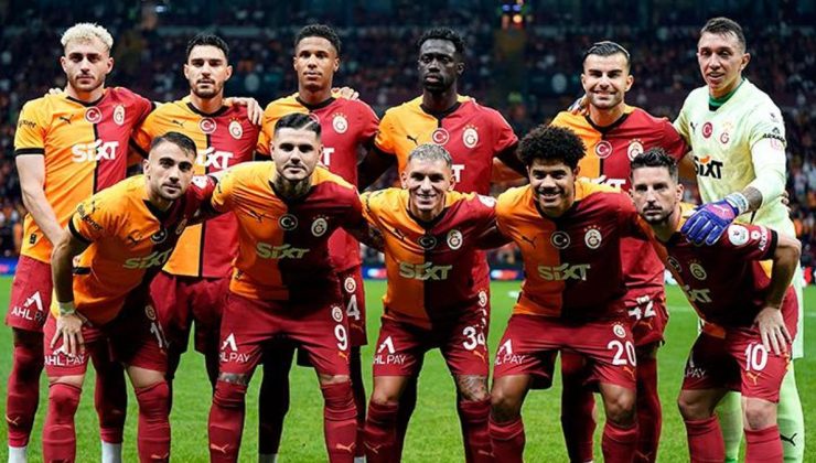 Galatasaray'da yeni prolbem! 4 isim topun ağzında!