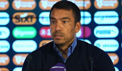 Giovanni van Bronckhorst: Neden 9-10 kişi kalmadılar anlayamıyorum