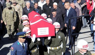 Mardin’de kalp krizi geçiren üsteğmen son yolculuğuna uğurlandı