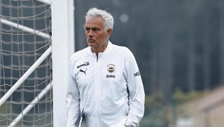 Mourinho için bir paylaşım da Elazığspor'dan! Dizüstü bilgisayarı…