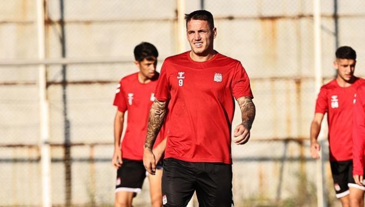 Sivasspor’a Rey Manaj müjdesi!