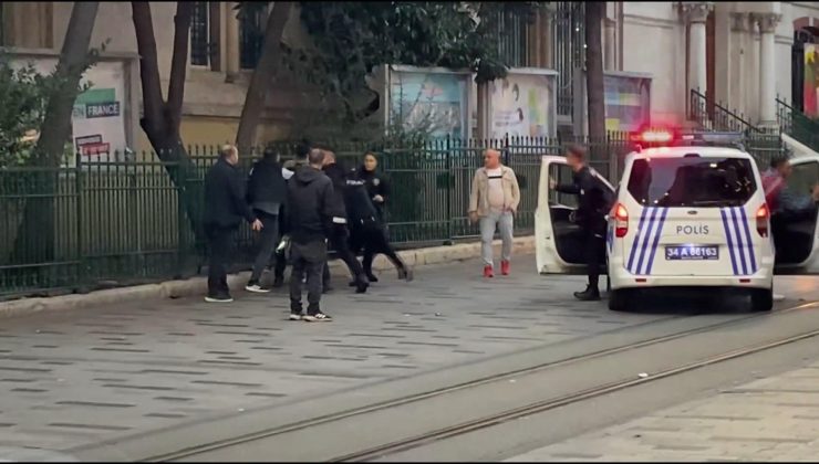 Taksim’de kavgaya polisten müdahale