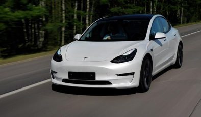 Tesla’dan radikal Model 3 kararı