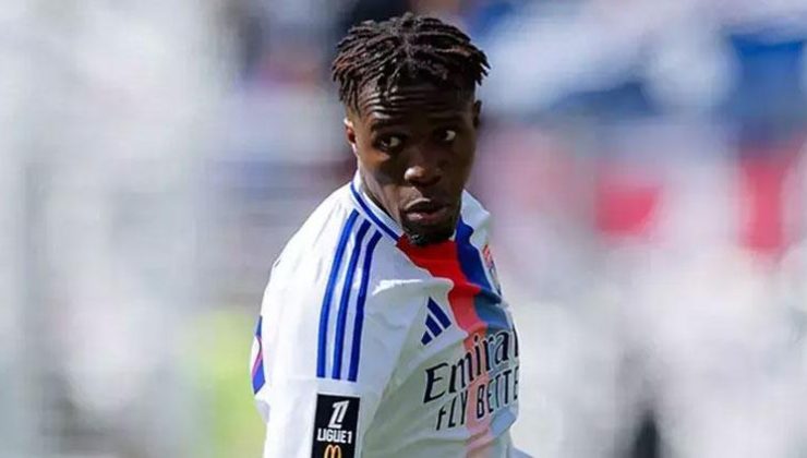 Wilfried Zaha’ya hocasından sert eleştiri! ‘Kendini sorgulamalı…’