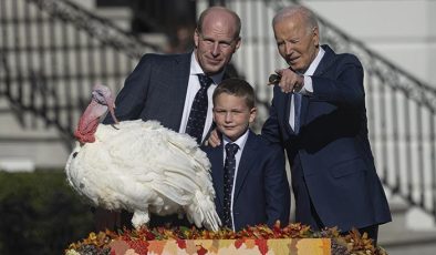 ABD Başkanı Joe Biden, Şükran Günü için hazırlanmış iki hindiyi affetti