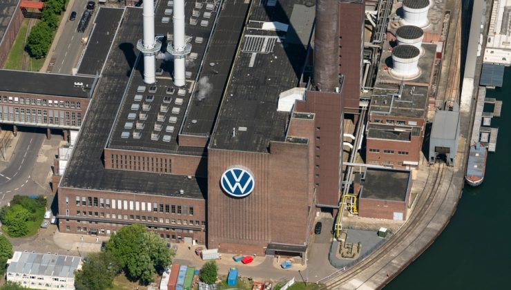 Alman otomotiv devi Volkswagen strateji değiştirdi