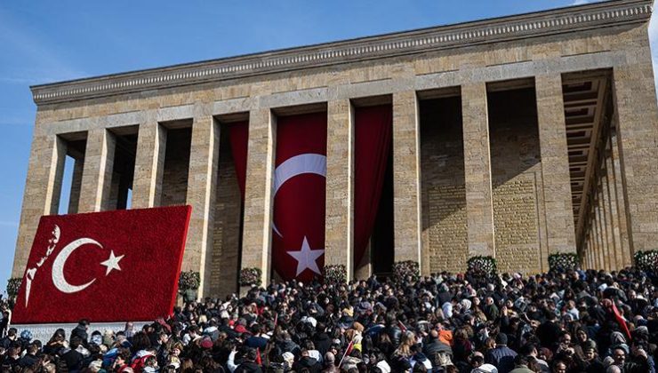 Anıtkabir’i 10 Kasım’da, 1 milyon 92 bin 365 kişi ziyaret etti