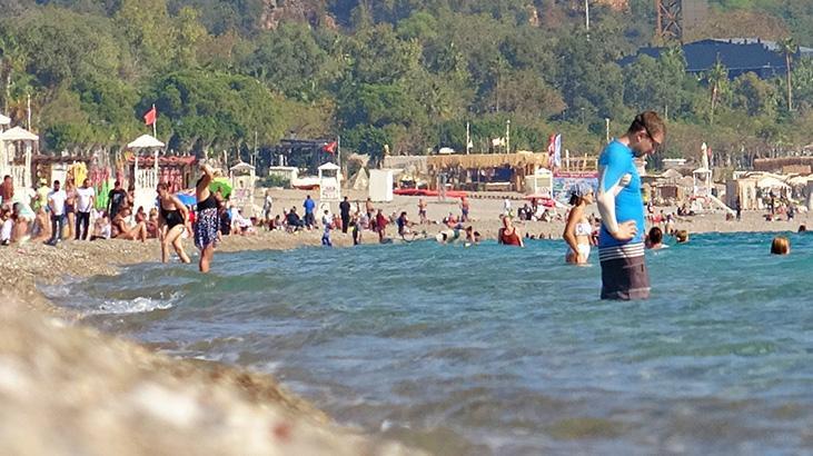 Antalya’da deniz ve hava sıcaklığı eşitlendi! Yazdan kalma günler yaşanıyor