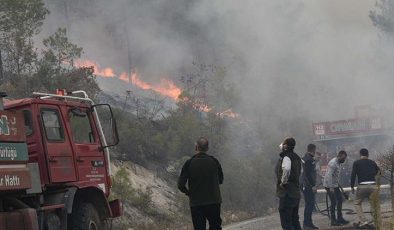 Balıkesir’deki orman yangını 15 saat sonra kontrol altına alındı… Bursa’daki yangına müdahale sürüyor