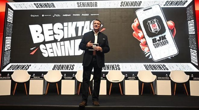 Beşiktaş Başkanı Hasan Arat: Bu camiayı büyük yapan her zaman taraftarıdır