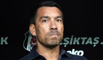 Beşiktaş’ta Aybaba ve Friedel gitti, Bronckhorst’a 2 maç süre verildi